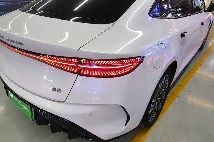 Used BYD Seal 2023 Champion Edition 550km Prestige Model Right Rear Taillight