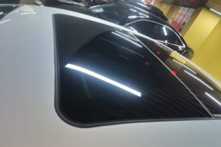 Used BYD Seal 2023 DM-i 1.5T 121km Flagship Model Roof