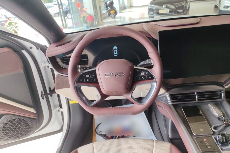 Used BYD Seal 2023 DM-i 1.5L 121km Prestige Model Steering Wheel
