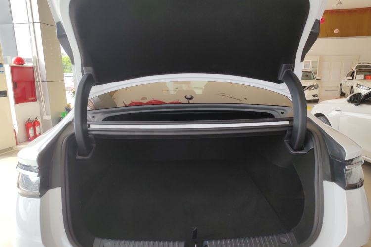 Used BYD Seal 2023 DM-i 1.5L 121km Prestige Model Trunk