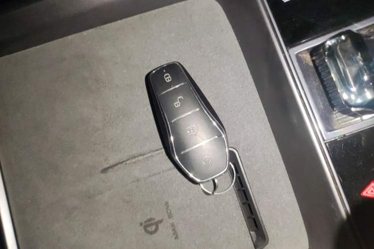 Used BYD Seal 2023 DM-i 1.5L 121km Prestige Model Vehicle Key