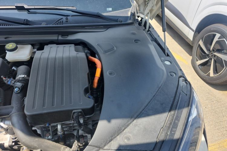 Used BYD Seal 2023 DM-i 1.5T 121km Prestige Model Engine Bay Left