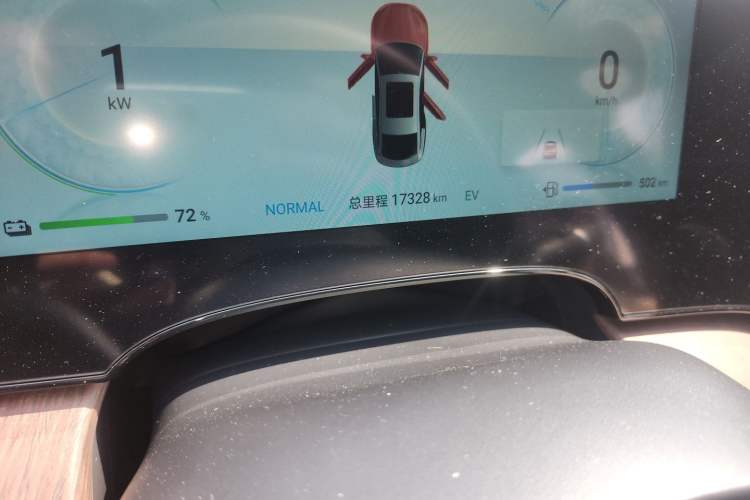 Used BYD Seal 2023 DM-i 1.5T 121km Prestige Model Odometer Close Up
