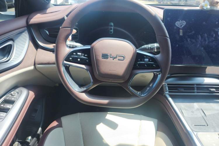 Used BYD Seal 2023 DM-i 1.5T 121km Prestige Model Steering Wheel