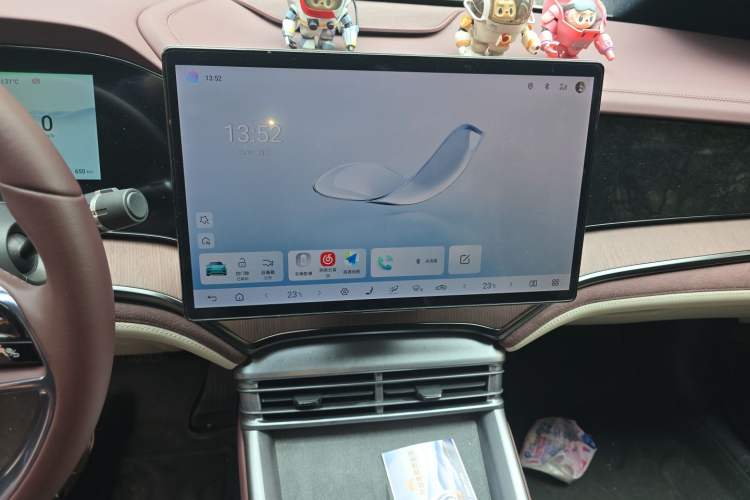 Used BYD Seal 2024 HONOR Edition DM-i 1.5T 121km Prestige Model Audio And AC Panel