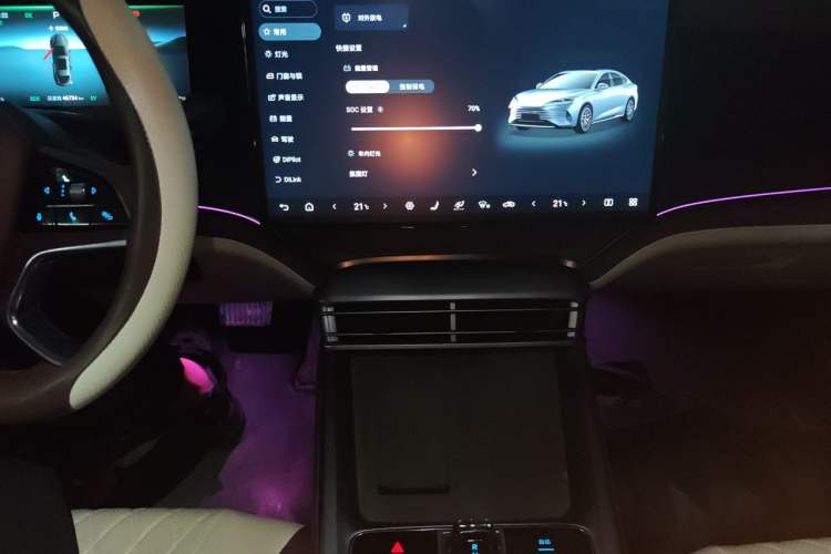 Used BYD Seal 2024 HONOR Edition DM-i 1.5L 121km Prestige Model Audio And AC Panel