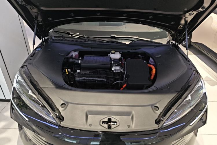 Used BYD Seal 2024 HONOR Edition DM-i 1.5L 121km Prestige Model Engine Bay
