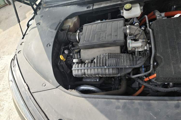Used BYD Seal 2024 HONOR Edition DM-i 1.5L 121km Prestige Model Engine Bay Right