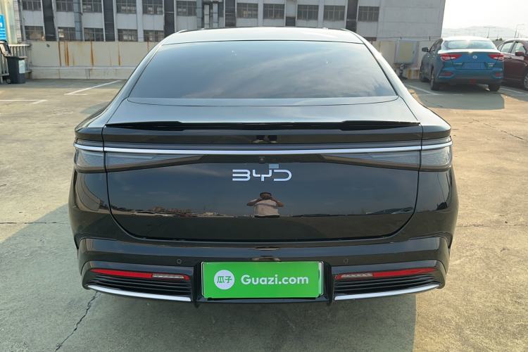 Used BYD Seal 2024 HONOR Edition DM-i 1.5L 121km Prestige Model Exterior 3
