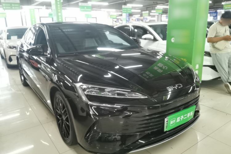 Used BYD Seal 2024 HONOR Edition DM-i 1.5L 121km Prestige Model Front Right 45 Deg