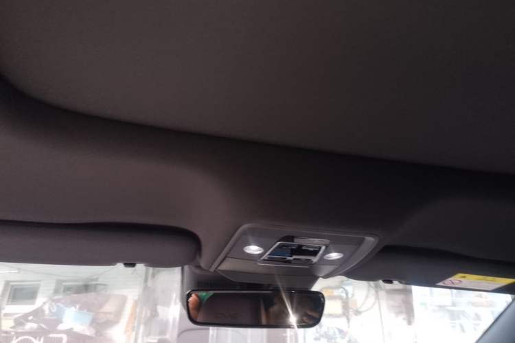 Used BYD Seal 2024 HONOR Edition DM-i 1.5L 121km Prestige Model Headliner
