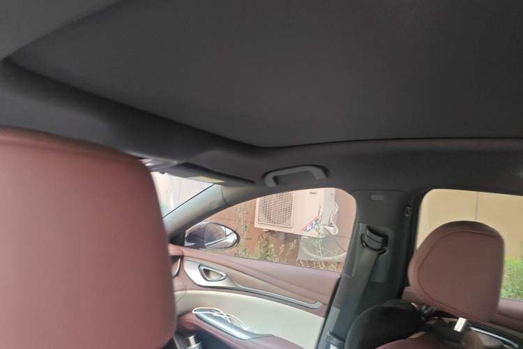 Used BYD Seal 2024 HONOR Edition DM-i 1.5L 121km Prestige Model Headliner