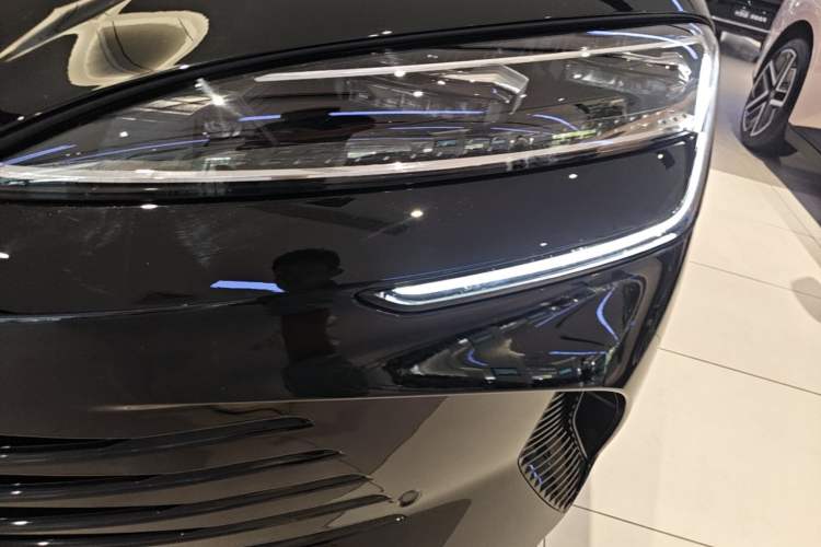 Used BYD Seal 2024 HONOR Edition DM-i 1.5L 121km Prestige Model Left Front Headlight