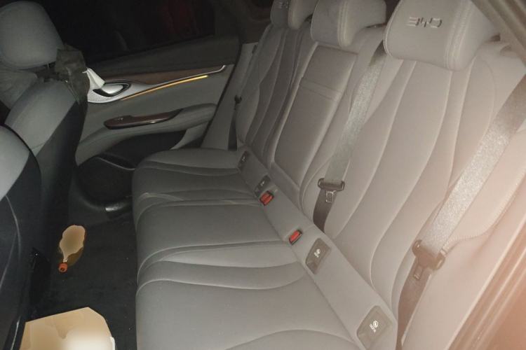 Used BYD Seal 2024 HONOR Edition DM-i 1.5L 121km Prestige Model Left Rear Seat