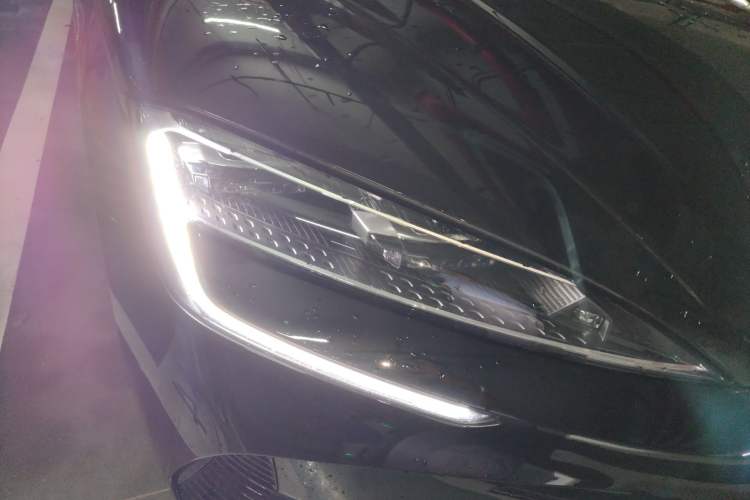 Used BYD Seal 2024 HONOR Edition DM-i 1.5L 121km Prestige Model Right Front Headlight