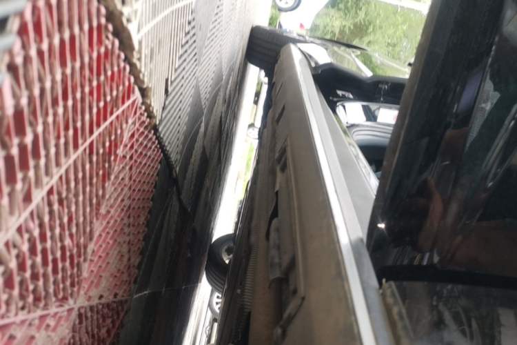 Used BYD Seal 2024 HONOR Edition DM-i 1.5L 121km Prestige Model Right Side Sill