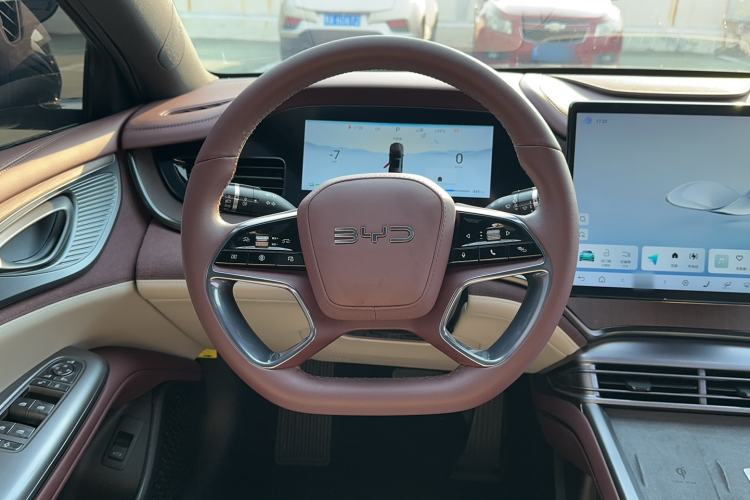 Used BYD Seal 2024 HONOR Edition DM-i 1.5L 121km Prestige Model Steering Wheel