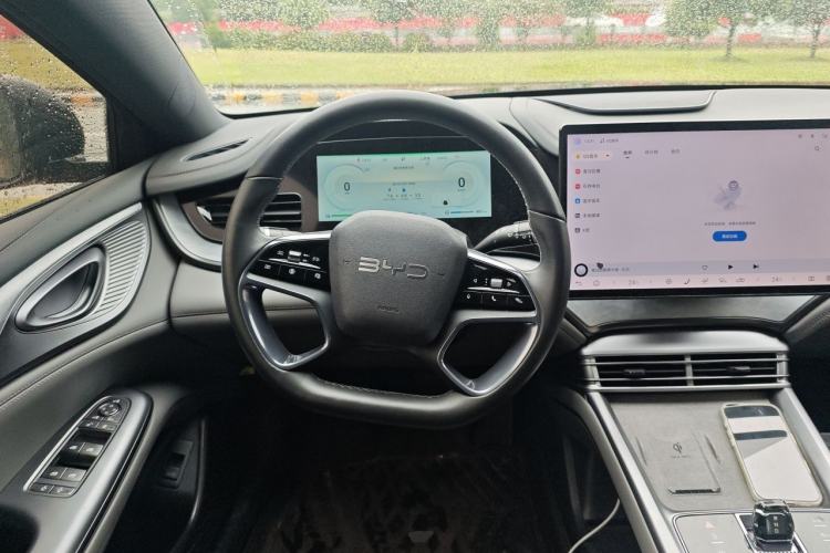 Used BYD Seal 2024 HONOR Edition DM-i 1.5L 121km Luxury Model Steering Wheel