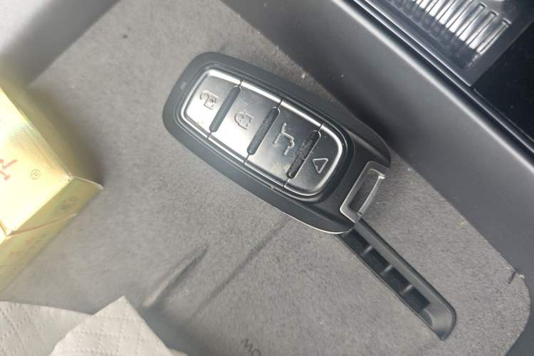 Used BYD Seal 2024 HONOR Edition DM-i 1.5L 121km Luxury Model Vehicle Key