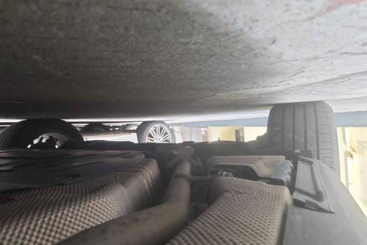 Used BYD Seal 2024 HONOR Edition DM-i 1.5L 121km Prestige Model Chassis Rear Right