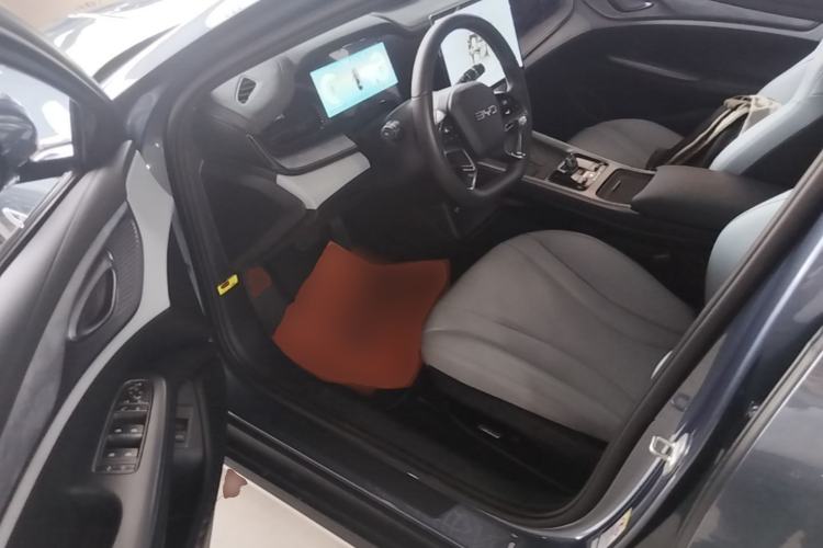 Used BYD Seal 2024 HONOR Edition DM-i 1.5L 121km Luxury Model Driver Seat