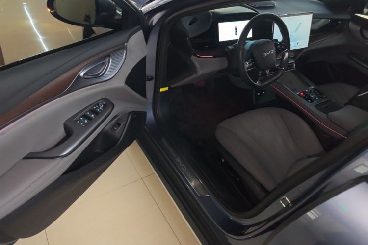 Used BYD Seal 2024 HONOR Edition DM-i 1.5T 121km Flagship Model Driver Seat
