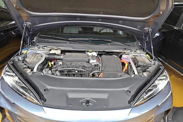 Used BYD Seal 2024 HONOR Edition DM-i 1.5L 121km Luxury Model Engine Bay