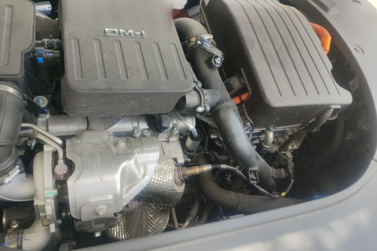 Used BYD Seal 2024 HONOR Edition DM-i 1.5T 121km Flagship Model Engine Bay Left