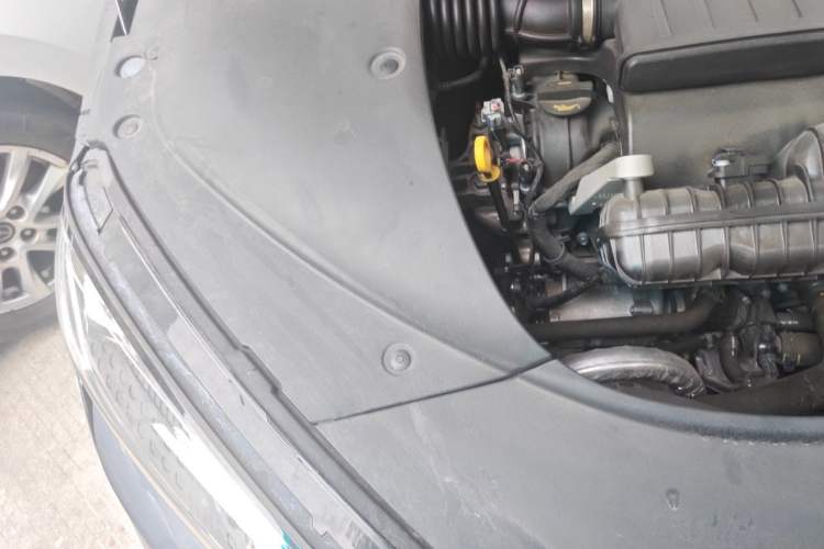 Used BYD Seal 2024 HONOR Edition DM-i 1.5L 121km Prestige Model Engine Bay Right