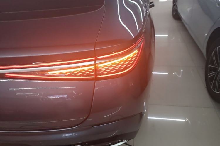 Used BYD Seal 2024 HONOR Edition DM-i 1.5L 121km Luxury Model Exterior 3