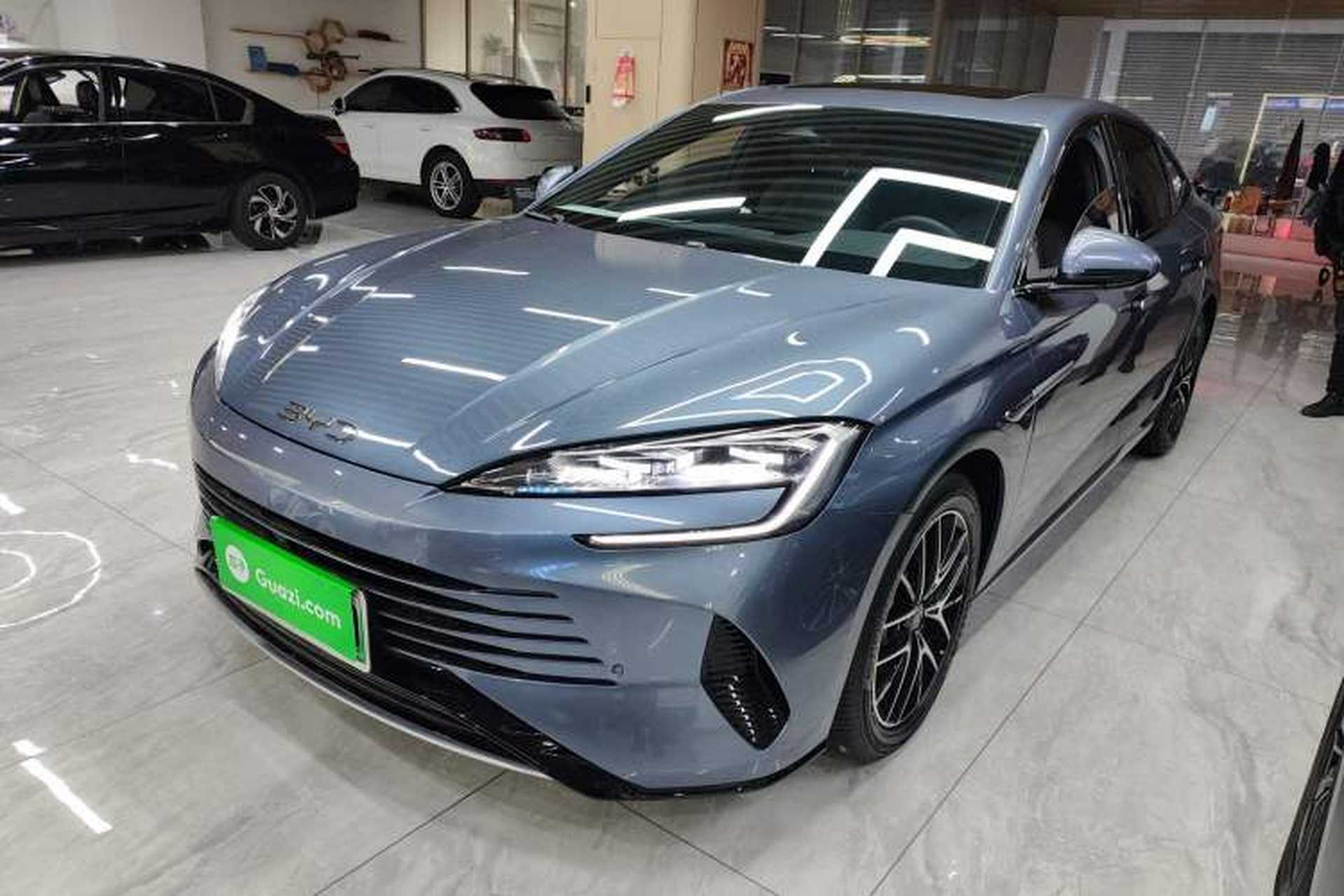 Used BYD Seal 2024 HONOR Edition DM-i 1.5L 121km Prestige Model Front Left 45 Deg