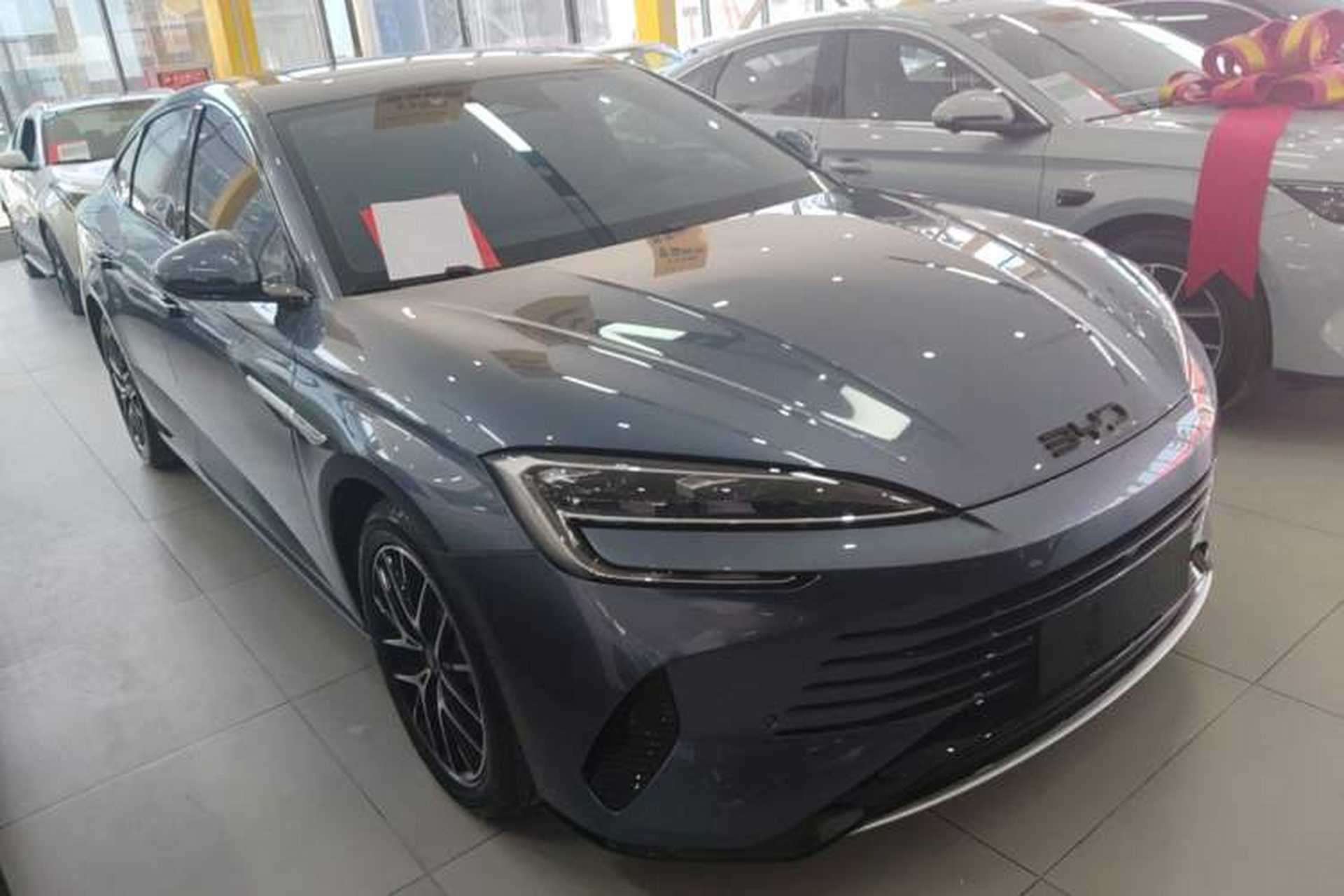 Used BYD Seal 2024 HONOR Edition DM-i 1.5L 121km Luxury Model Front Right 45 Deg