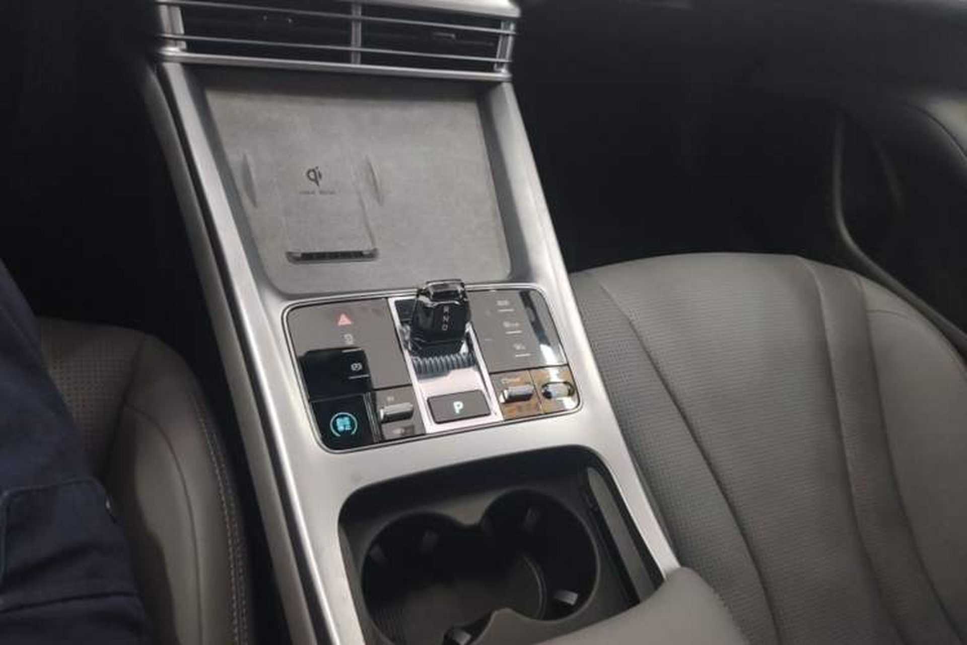 Used BYD Seal 2024 HONOR Edition DM-i 1.5L 121km Luxury Model Gear Lever