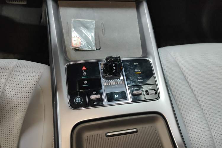 Used BYD Seal 2024 HONOR Edition DM-i 1.5L 121km Luxury Model Gear Lever