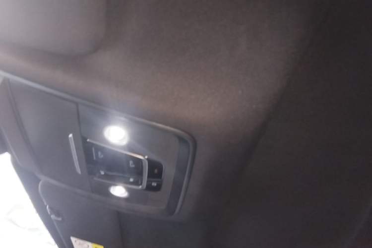 Used BYD Seal 2024 HONOR Edition DM-i 1.5L 121km Luxury Model Headliner
