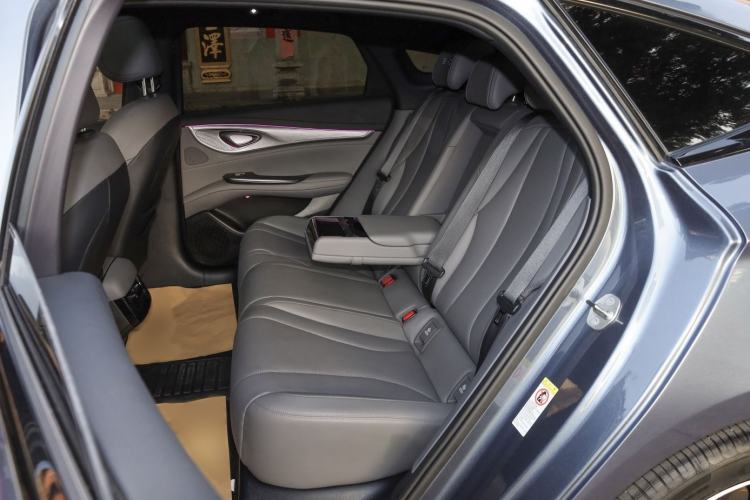 Used BYD Seal 2024 HONOR Edition DM-i 1.5L 121km Luxury Model Interior 2