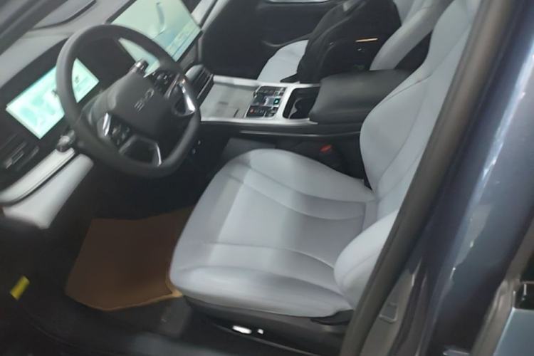 Used BYD Seal 2024 HONOR Edition DM-i 1.5L 121km Luxury Model Left Front Seat