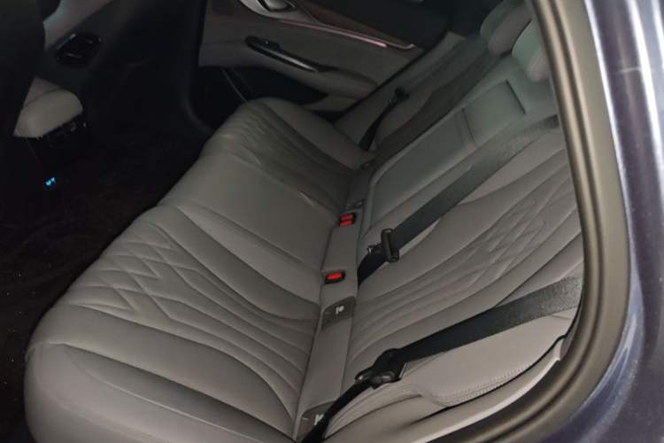 Used BYD Seal 2024 HONOR Edition DM-i 1.5T 121km Flagship Model Left Rear Seat