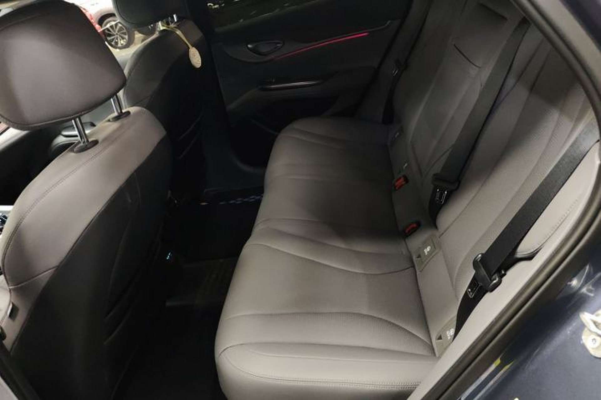 Used BYD Seal 2024 HONOR Edition DM-i 1.5L 121km Prestige Model Left Rear Seat