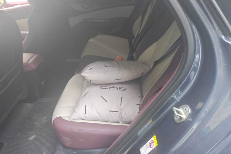 Used BYD Seal 2024 HONOR Edition DM-i 1.5L 121km Prestige Model Left Rear Seat