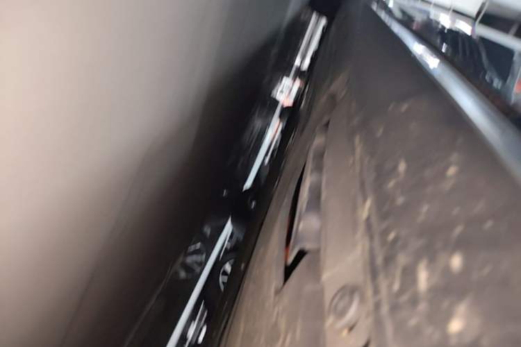 Used BYD Seal 2024 HONOR Edition DM-i 1.5L 121km Prestige Model Left Side Sill