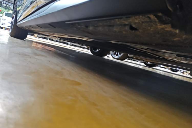 Used BYD Seal 2024 HONOR Edition DM-i 1.5L 121km Luxury Model Left Side Sill
