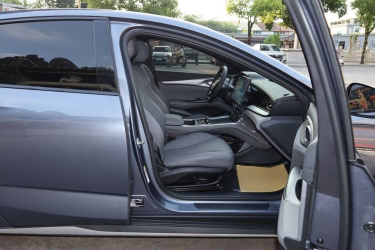 Used BYD Seal 2024 HONOR Edition DM-i 1.5L 121km Luxury Model Right Front Seat
