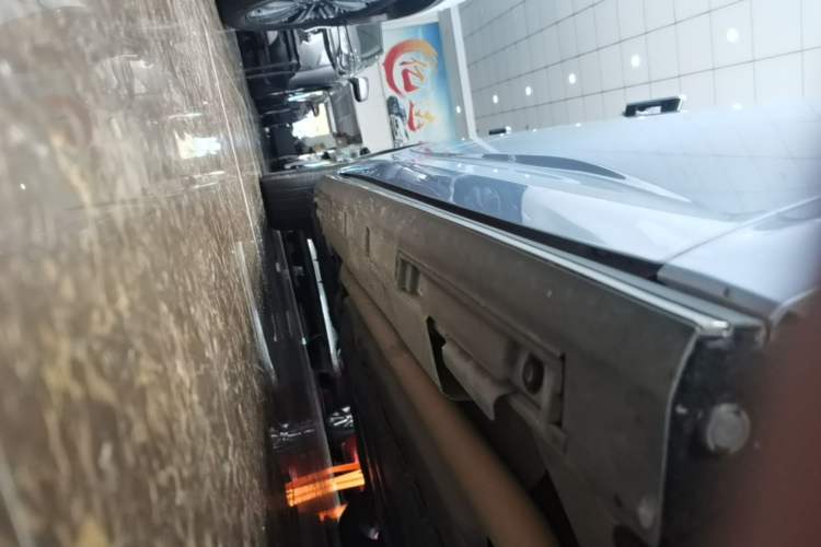 Used BYD Seal 2024 HONOR Edition DM-i 1.5L 121km Luxury Model Right Side Sill