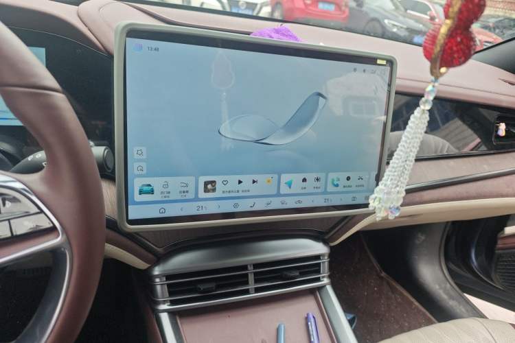 Used BYD Seal 2024 HONOR Edition DM-i 1.5T 121km Flagship Model Audio And AC Panel