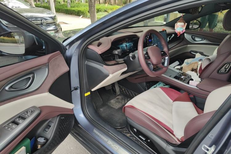 Used BYD Seal 2024 HONOR Edition DM-i 1.5T 121km Flagship Model Driver Seat