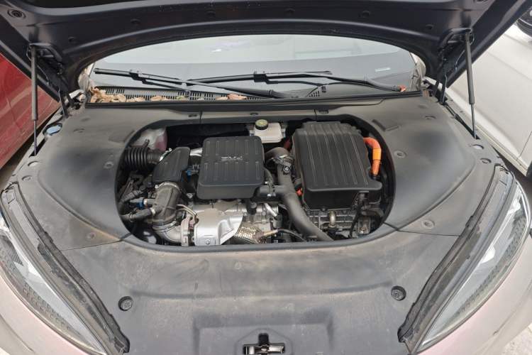 Used BYD Seal 2024 HONOR Edition DM-i 1.5T 121km Flagship Model Engine Bay