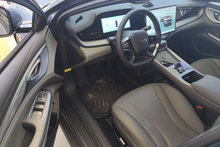 Used BYD Seal 2024 HONOR Edition DM-i 1.5L 121km Luxury Model Driver Seat