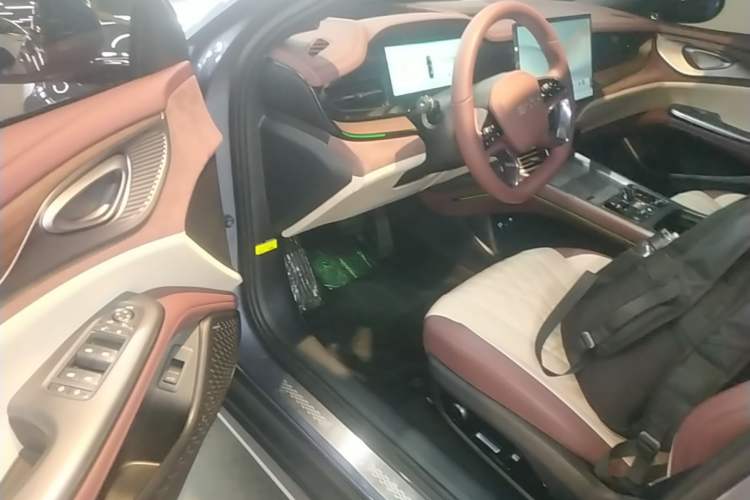 Used BYD Seal 2024 HONOR Edition DM-i 1.5T 121km Flagship Model Driver Seat