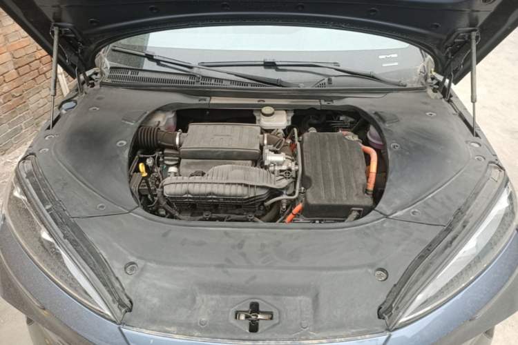 Used BYD Seal 2024 HONOR Edition DM-i 1.5L 121km Luxury Model Engine Bay